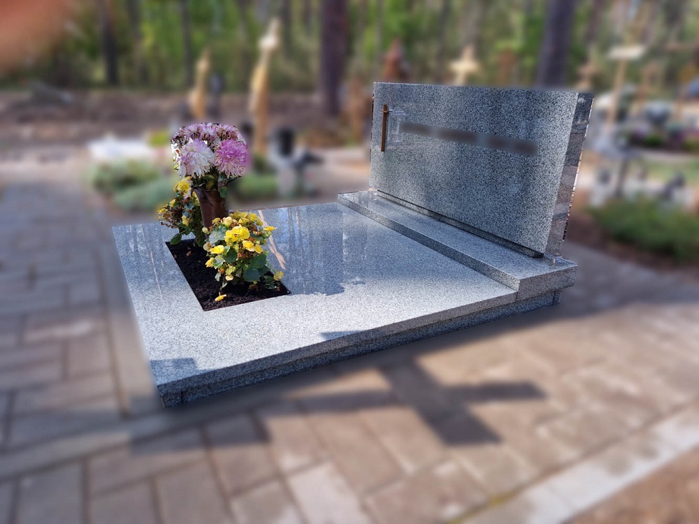 Ką daryti, jei kapavietės priežiūrai trūksta laiko? Patogūs sprendimai